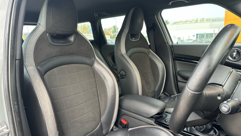 MINI Clubman 1.5 Cooper Sport 6dr Auto [Comfort/Nav+ Pack] Petrol Estate